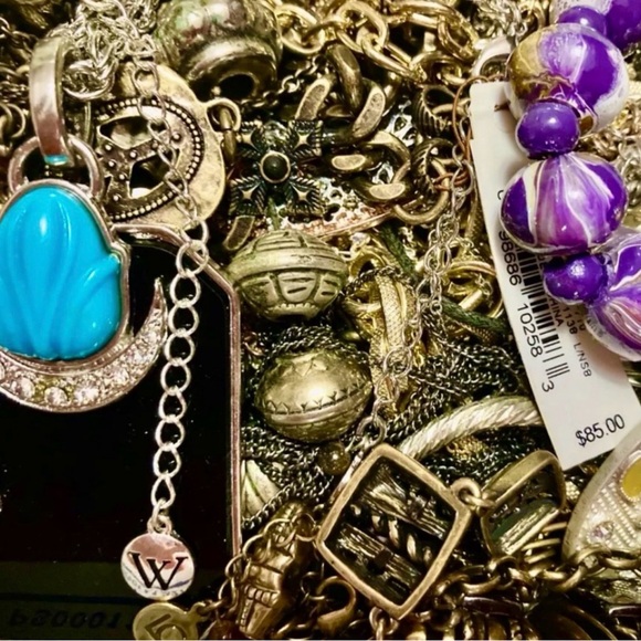 ⚜️ 2 LB Gold & Silver Jewelry Blowout | Vintage, Boho, Glam, Statement ⚜️ - Picture 7 of 15